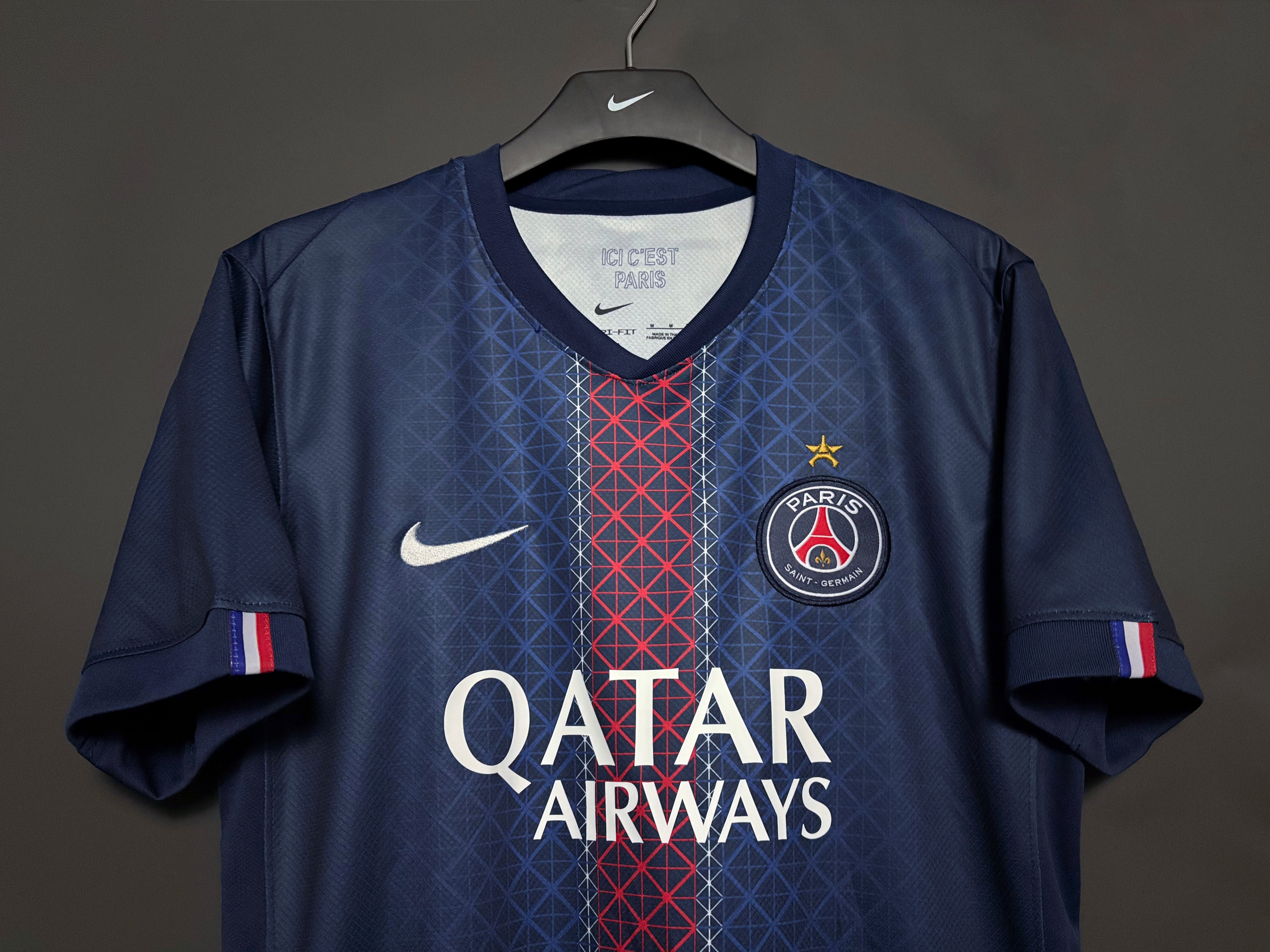 Paris Saint-Germain hemmatröja