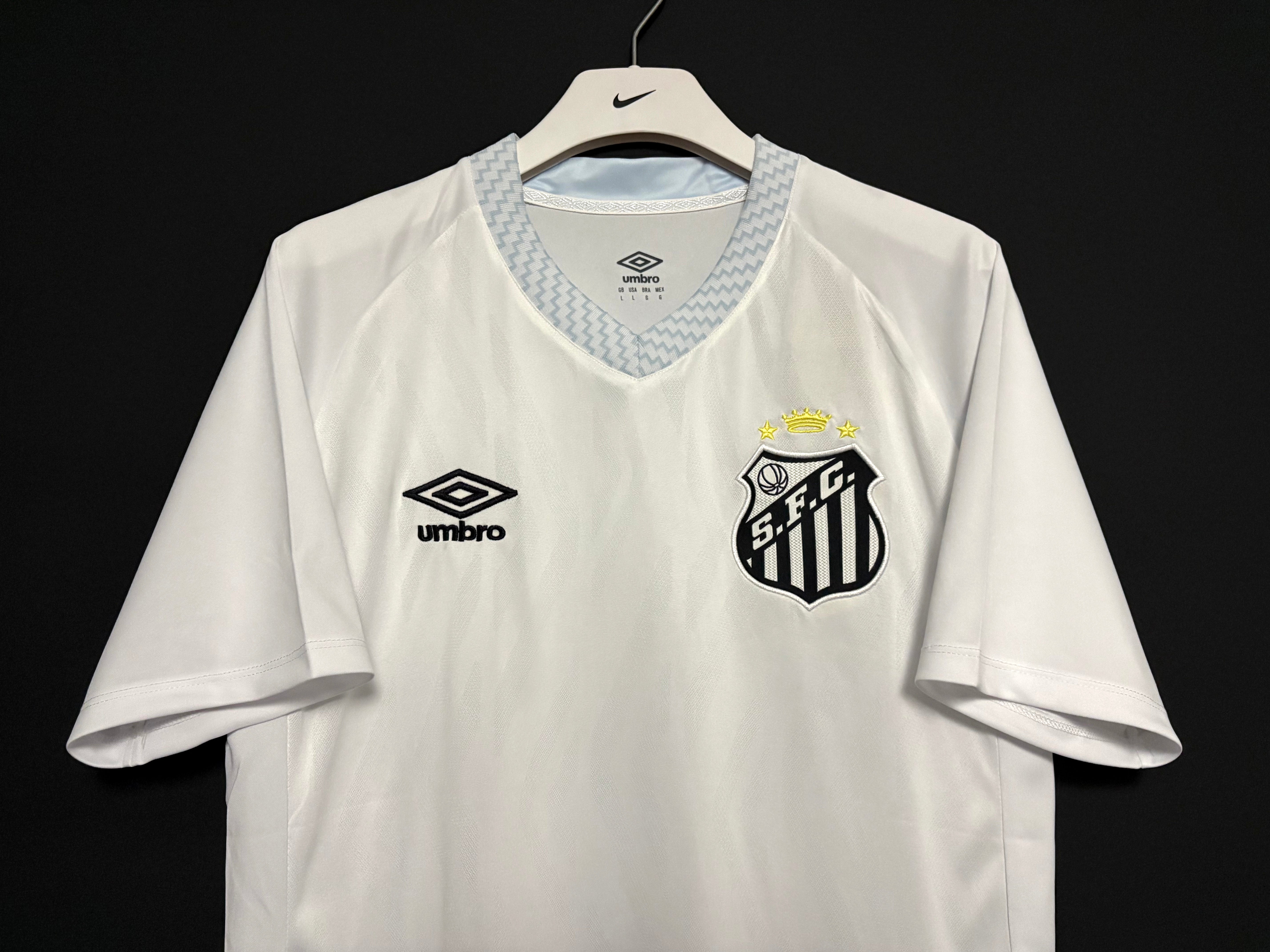Heimtrikot des FC Santos