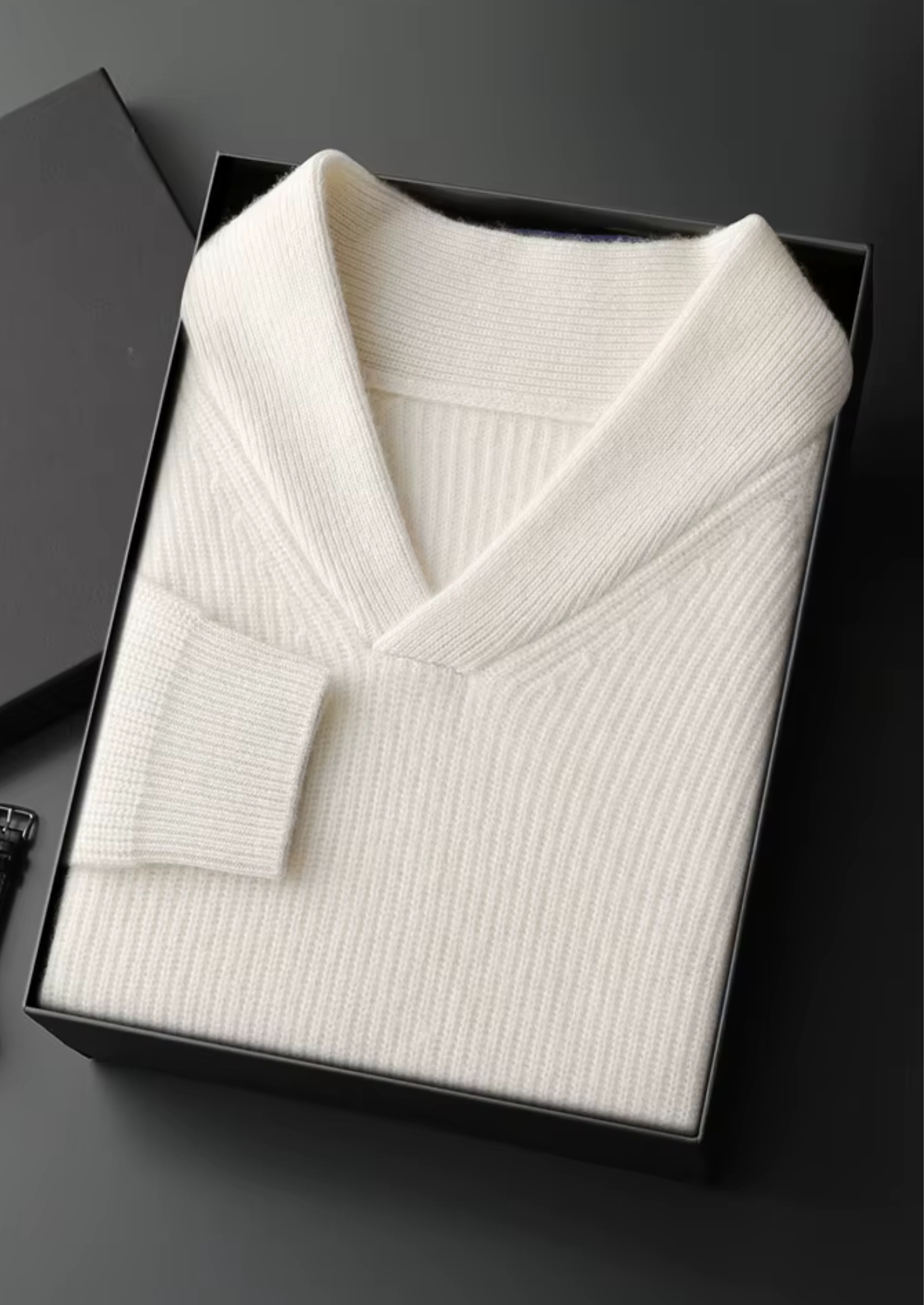 Kaschmirischer V-Ausschnitt-Pullover