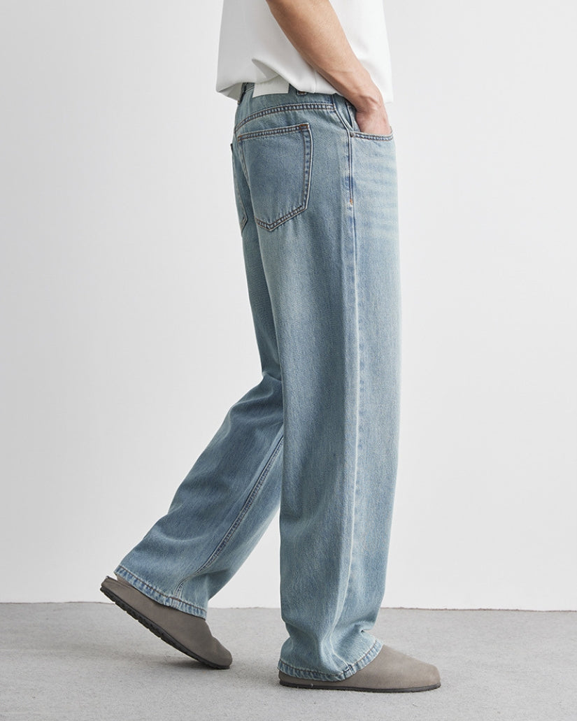 Avslappnad fit väktade Denimjeans