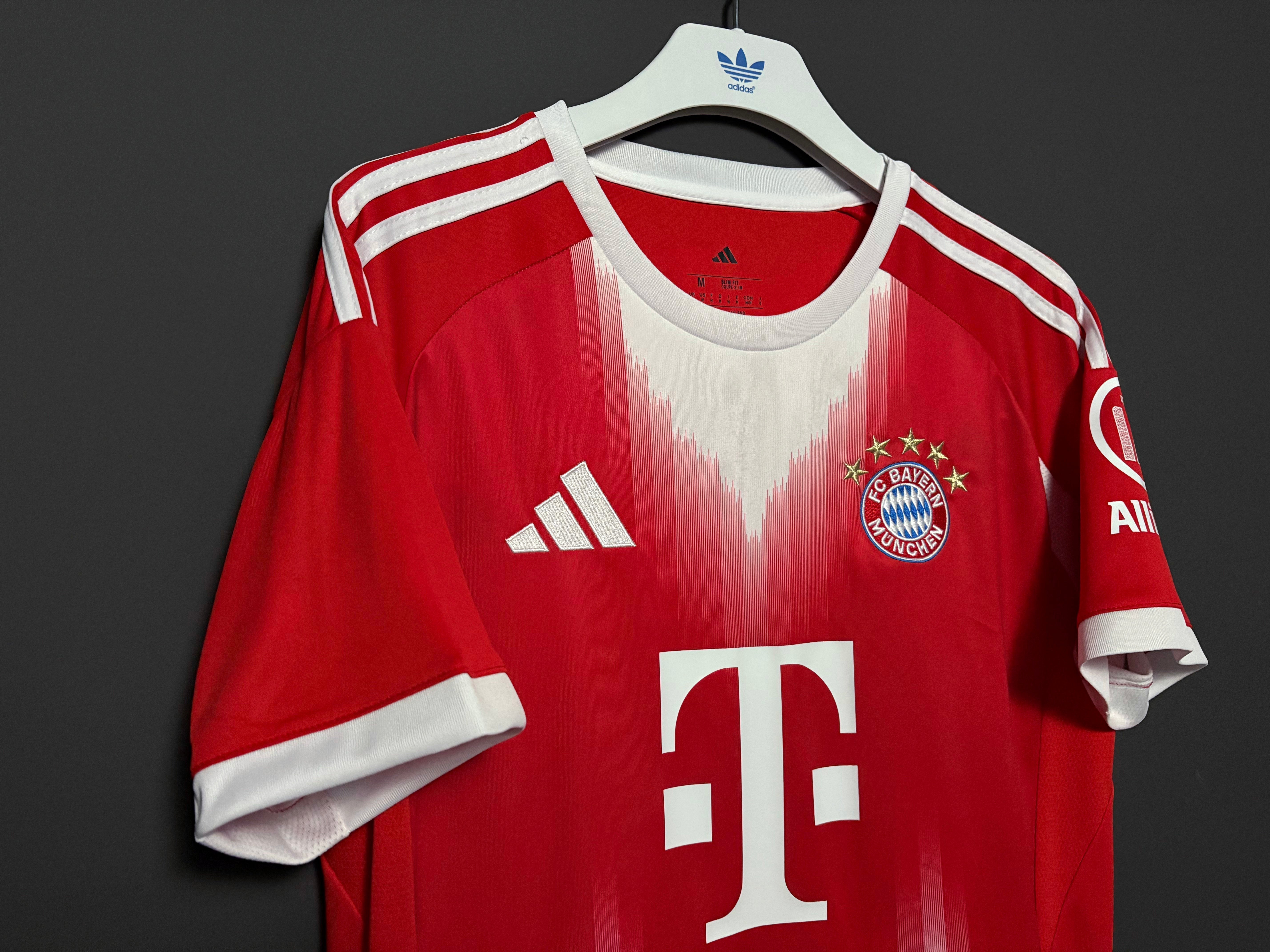 Bayern Münchenin hemmatröja