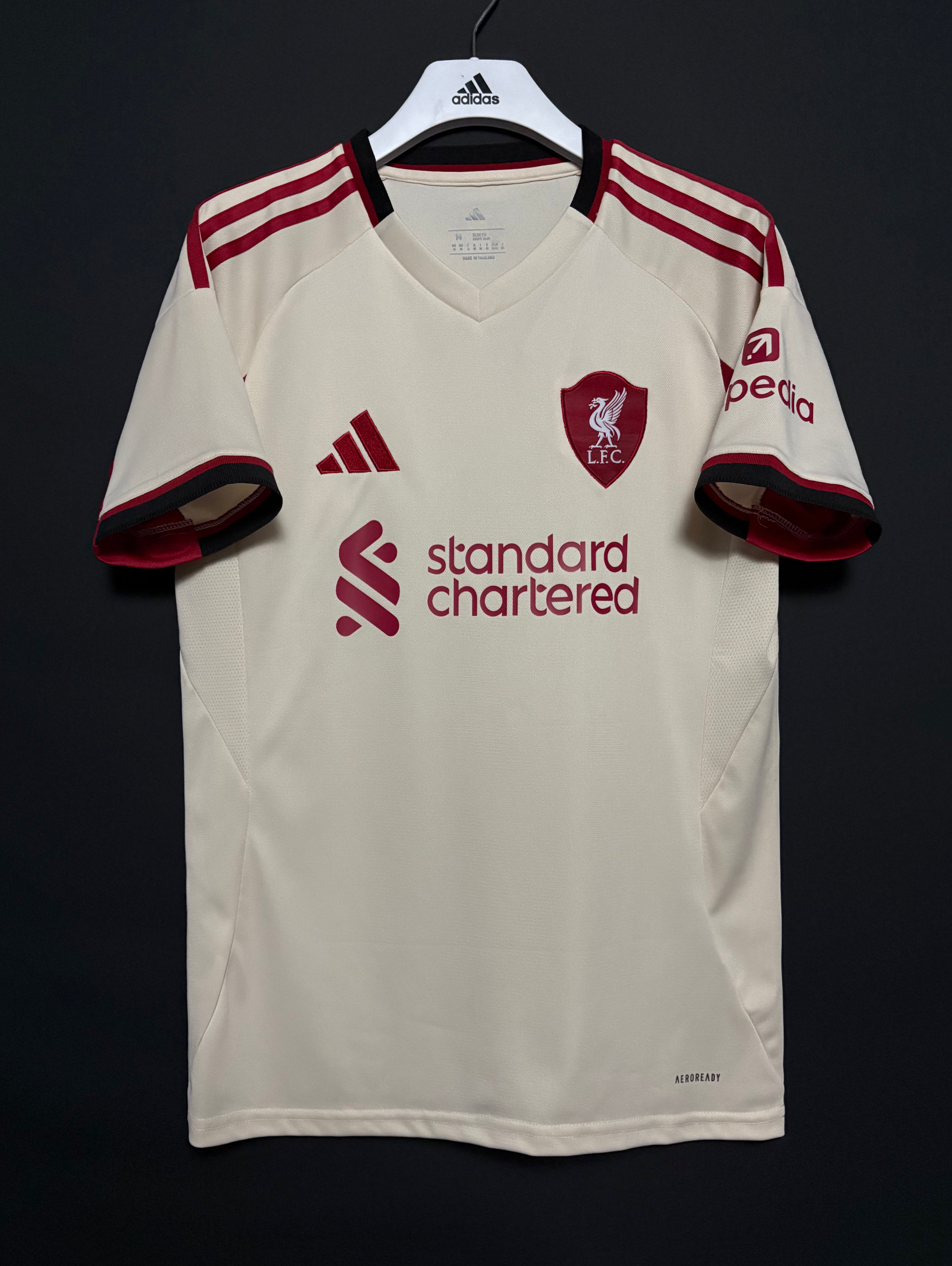 Liverpoolin bortatröja