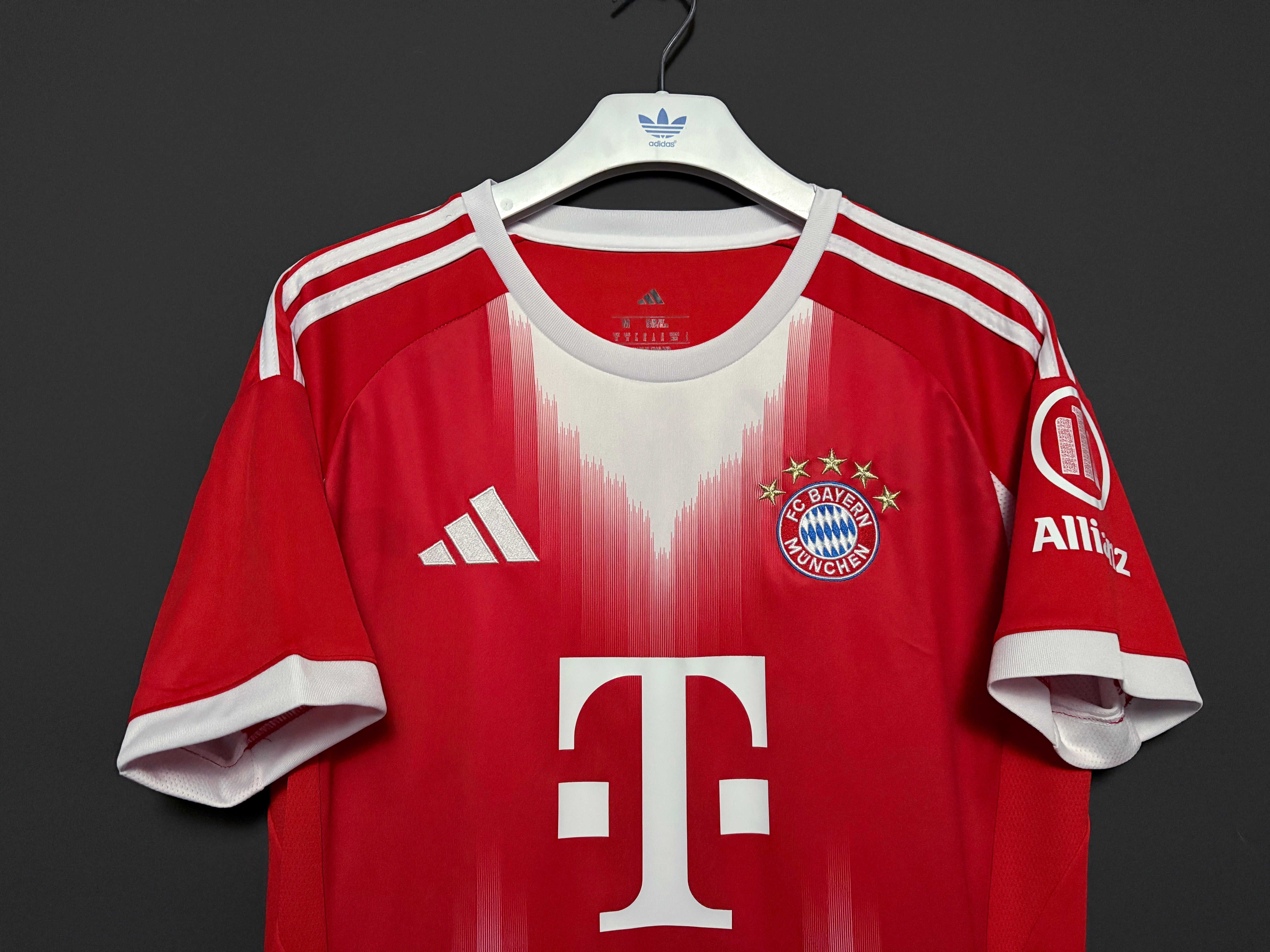Bayern München Heimtrikot