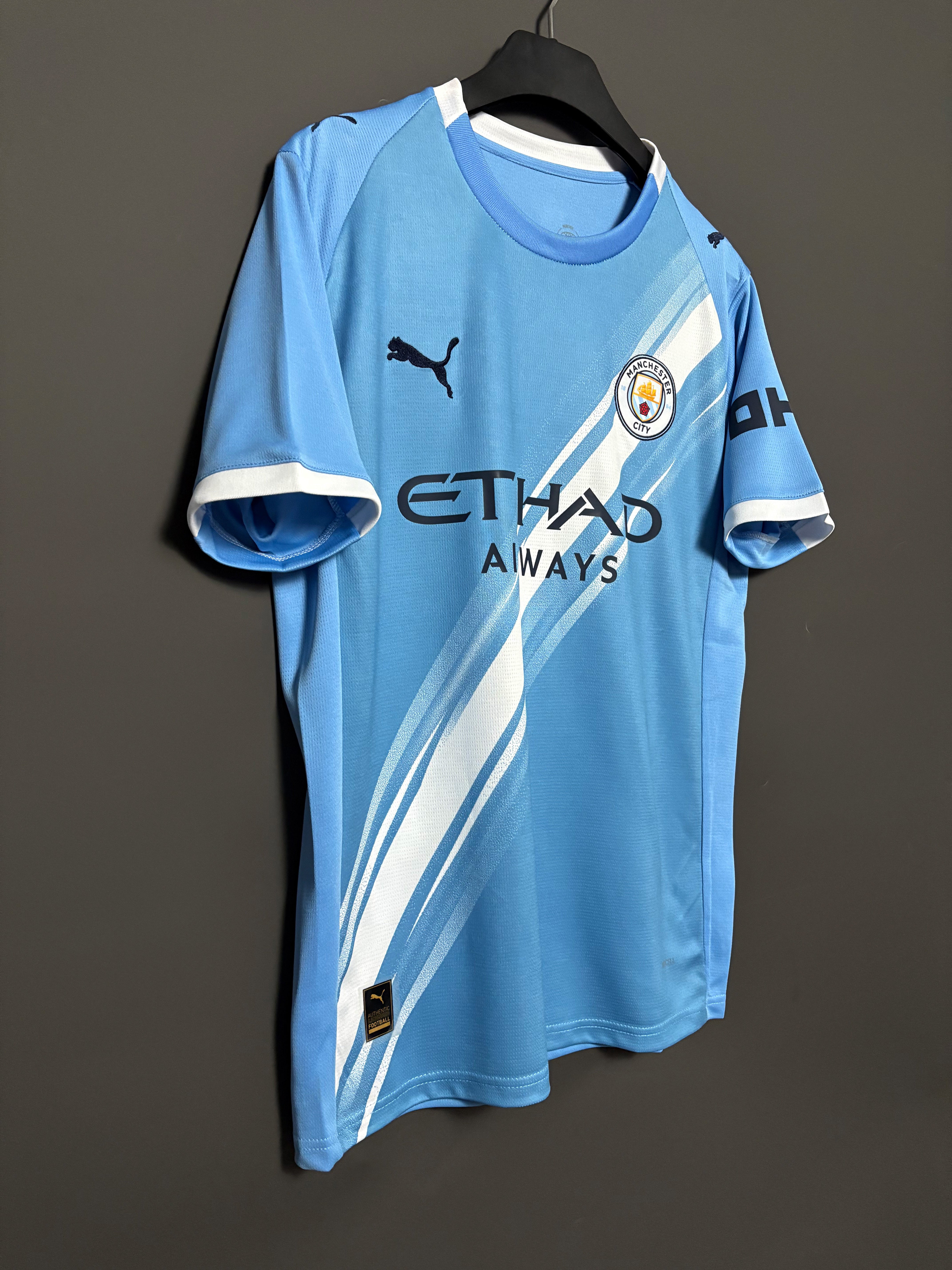 Manchester Cityn hemmatröja