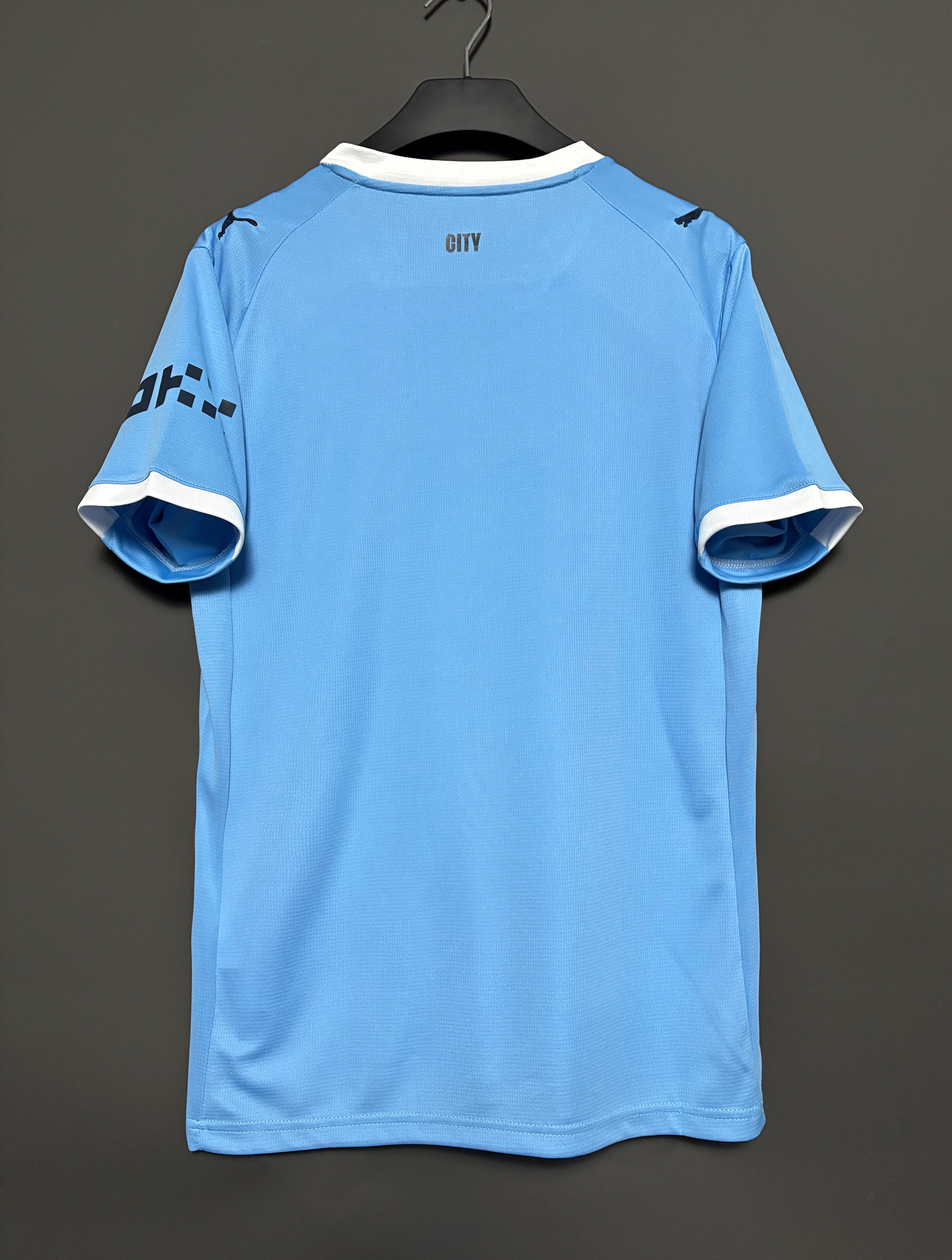 Manchester Cityn hemmatröja