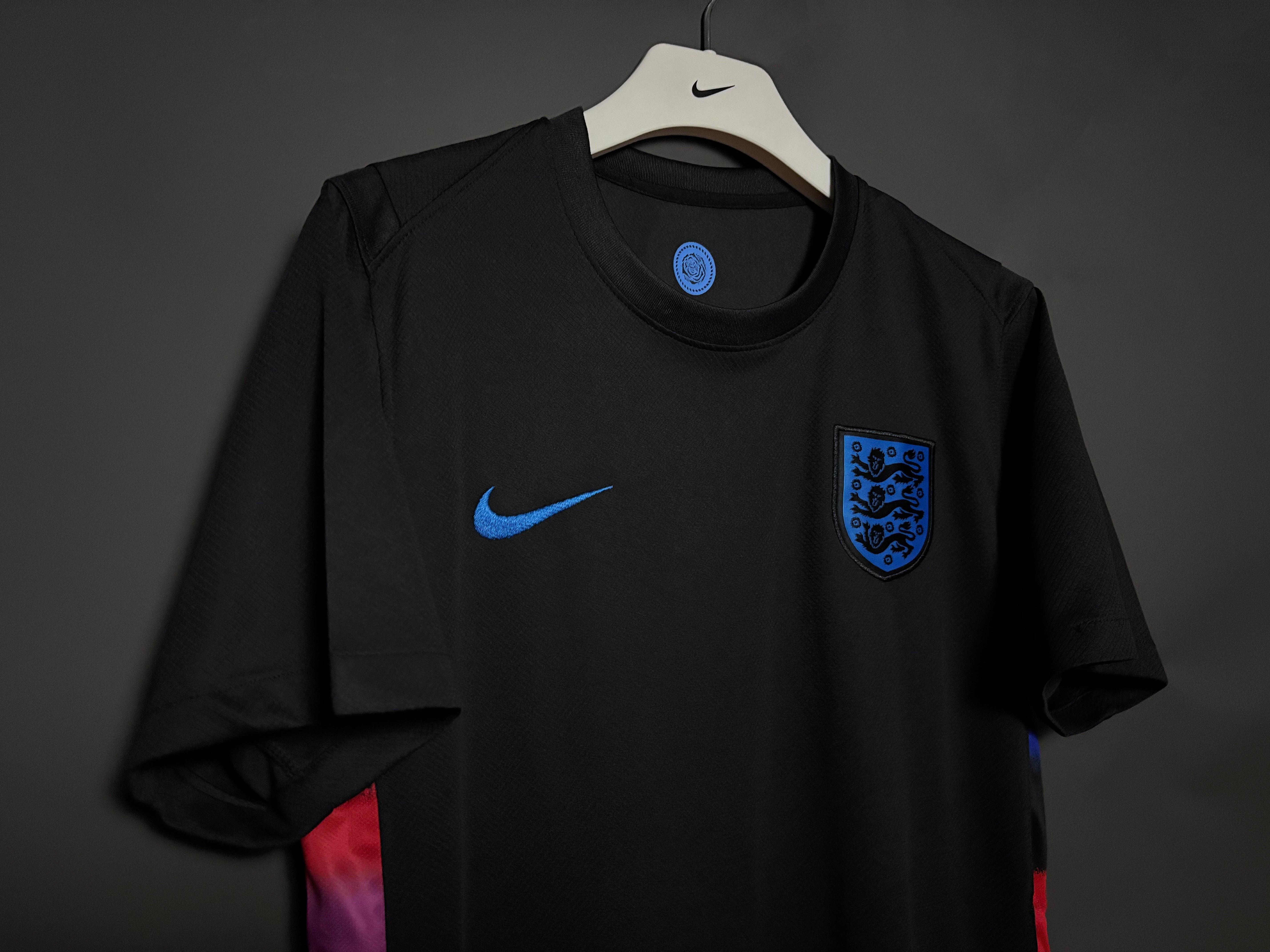 England Auswärtstrikot