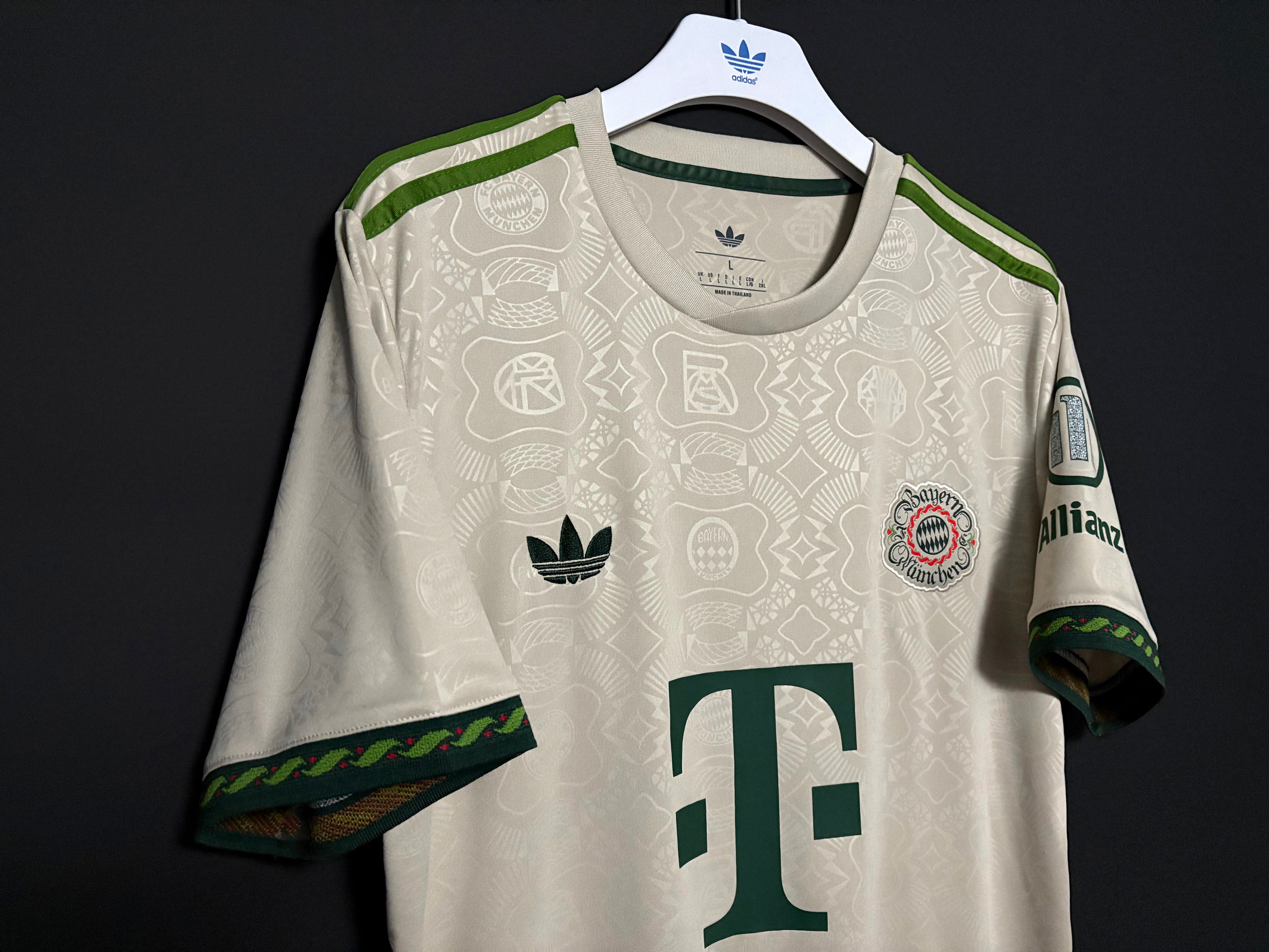 FC Bayern München Wiesn-träya