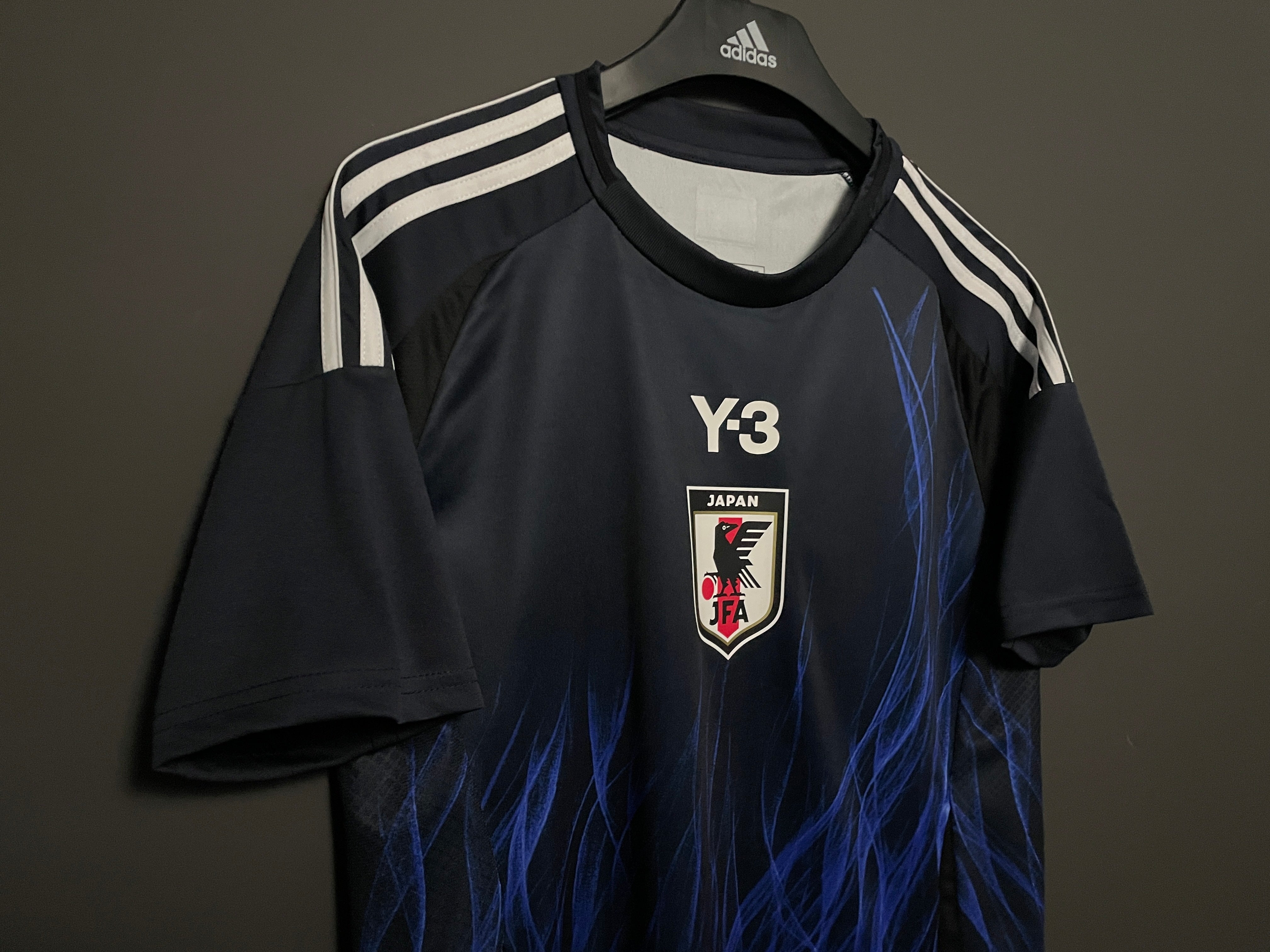 Japanisches Heimtrikot