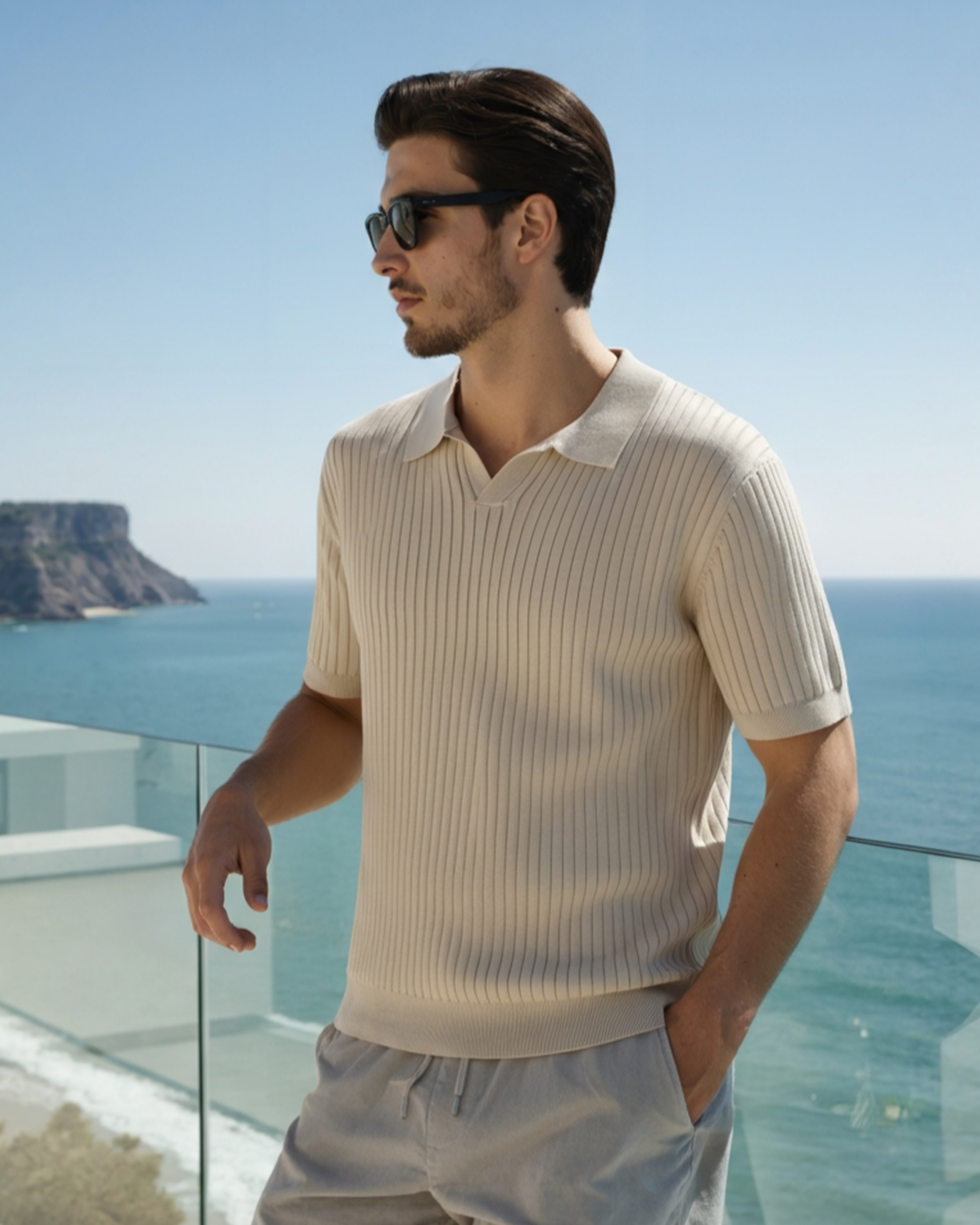 Hochwertiges geriptes Poloshirt