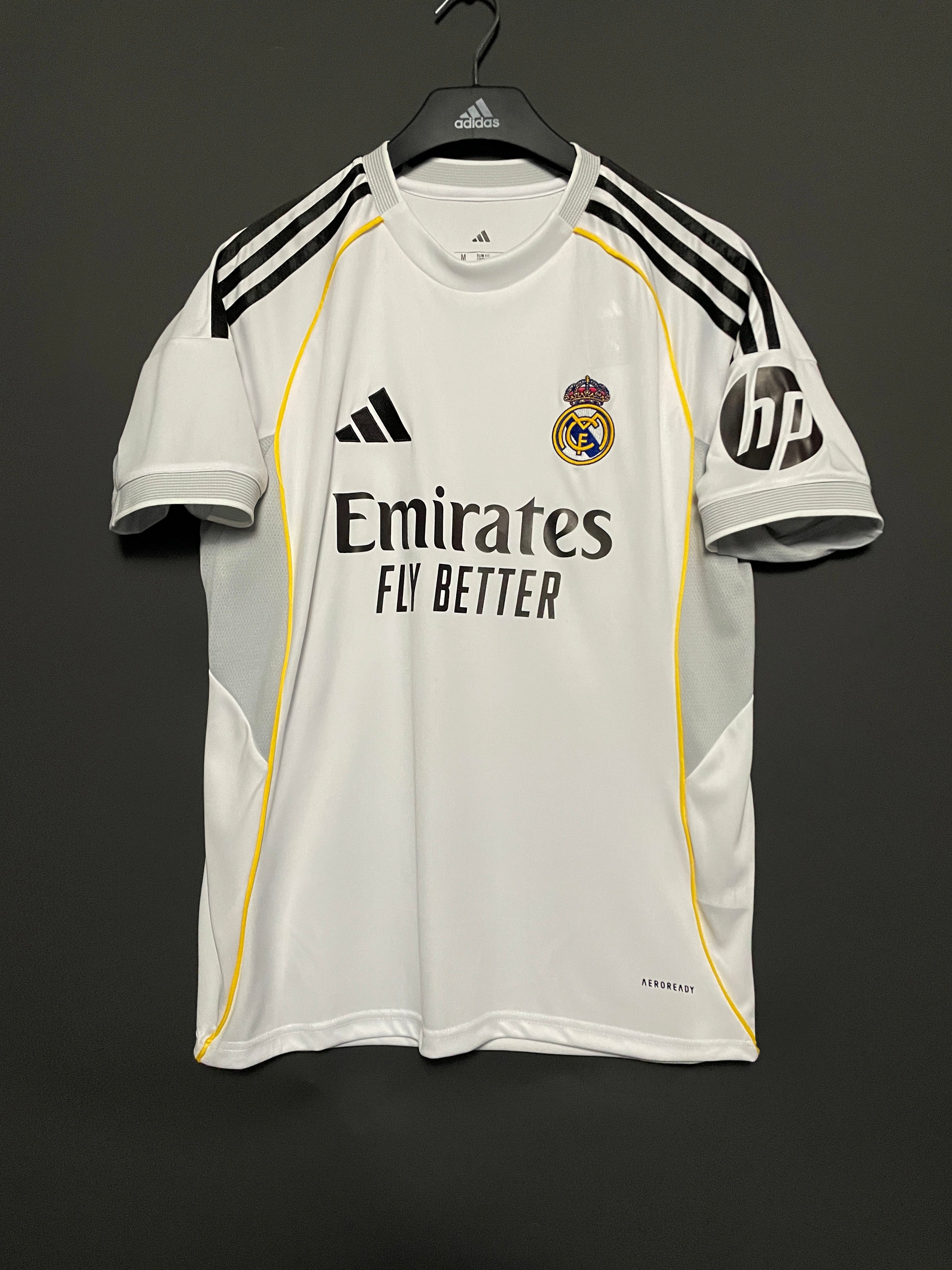 Real Madridin hemmatröja