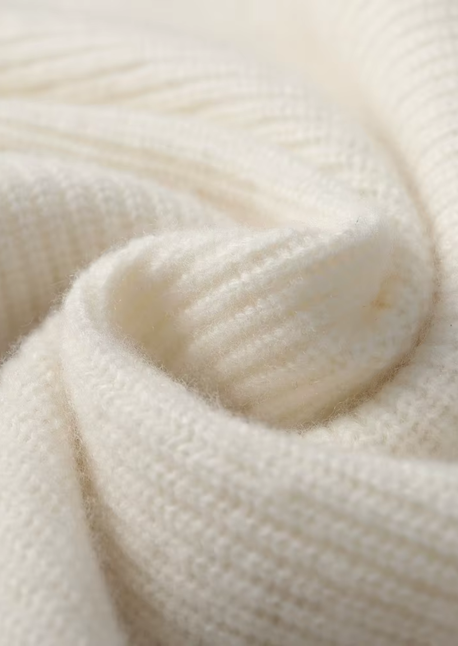 Kaschmirischer V-Ausschnitt-Pullover