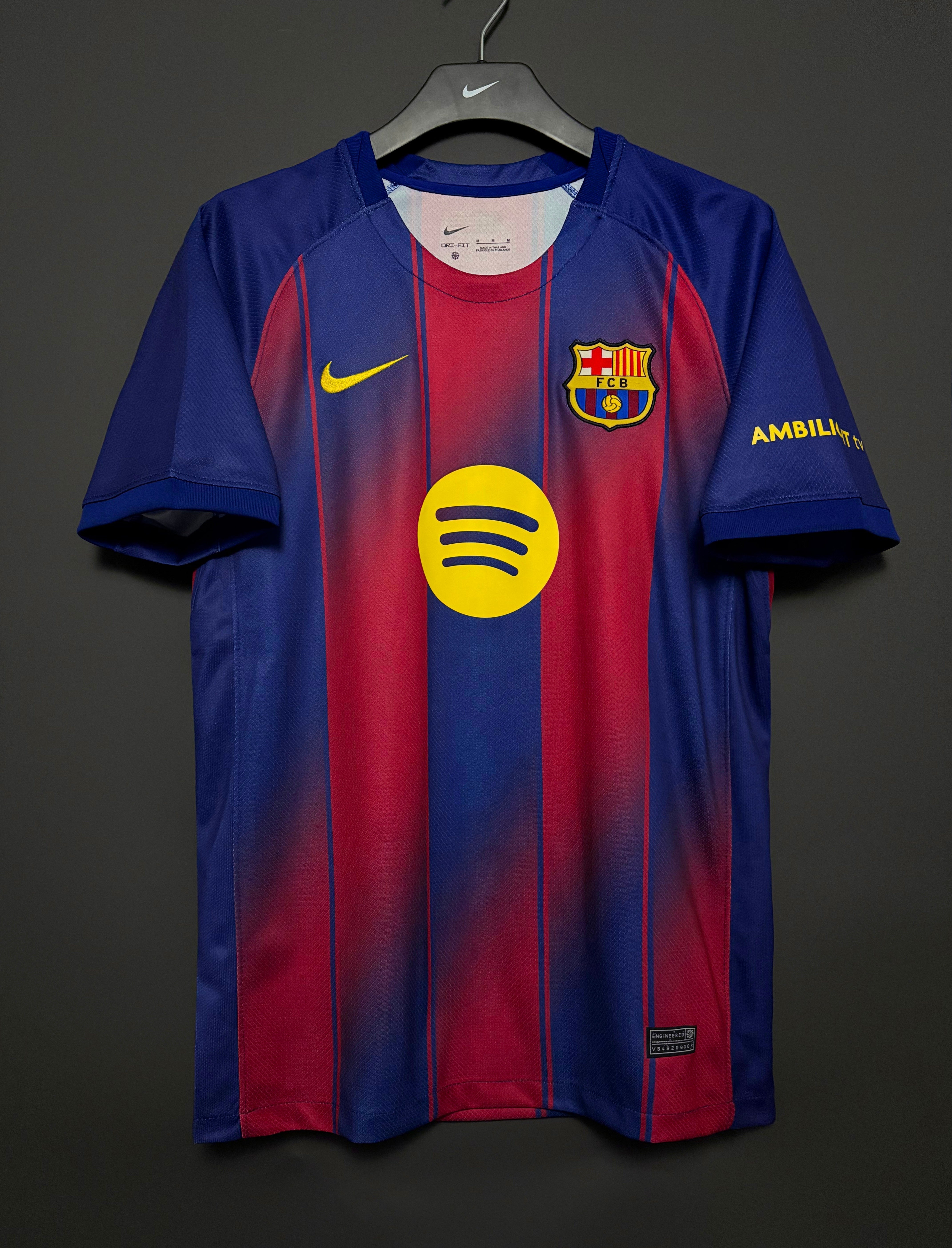 FC Barcelonan hemmatröja