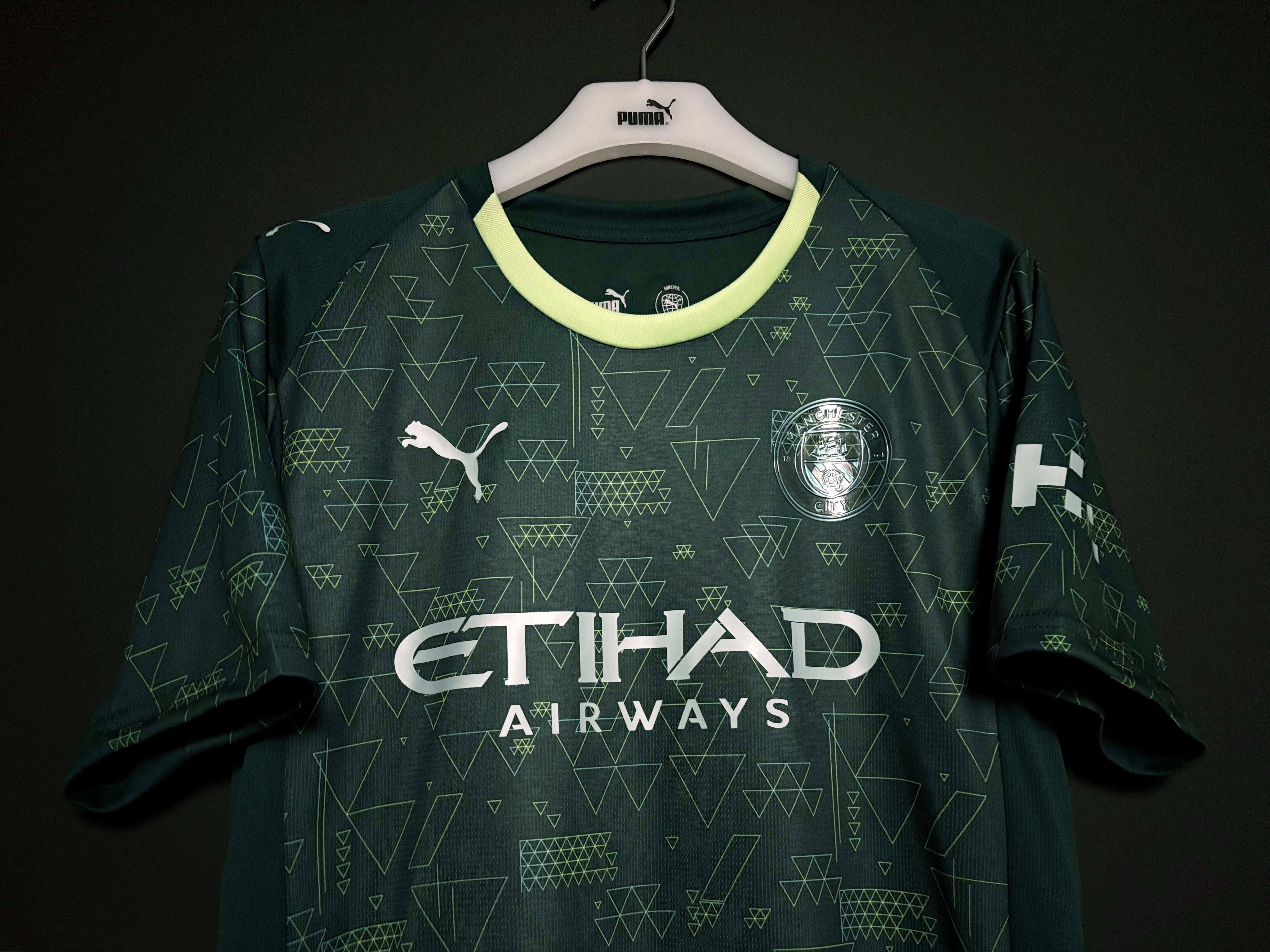 Manchester Cityn fjärdetröja