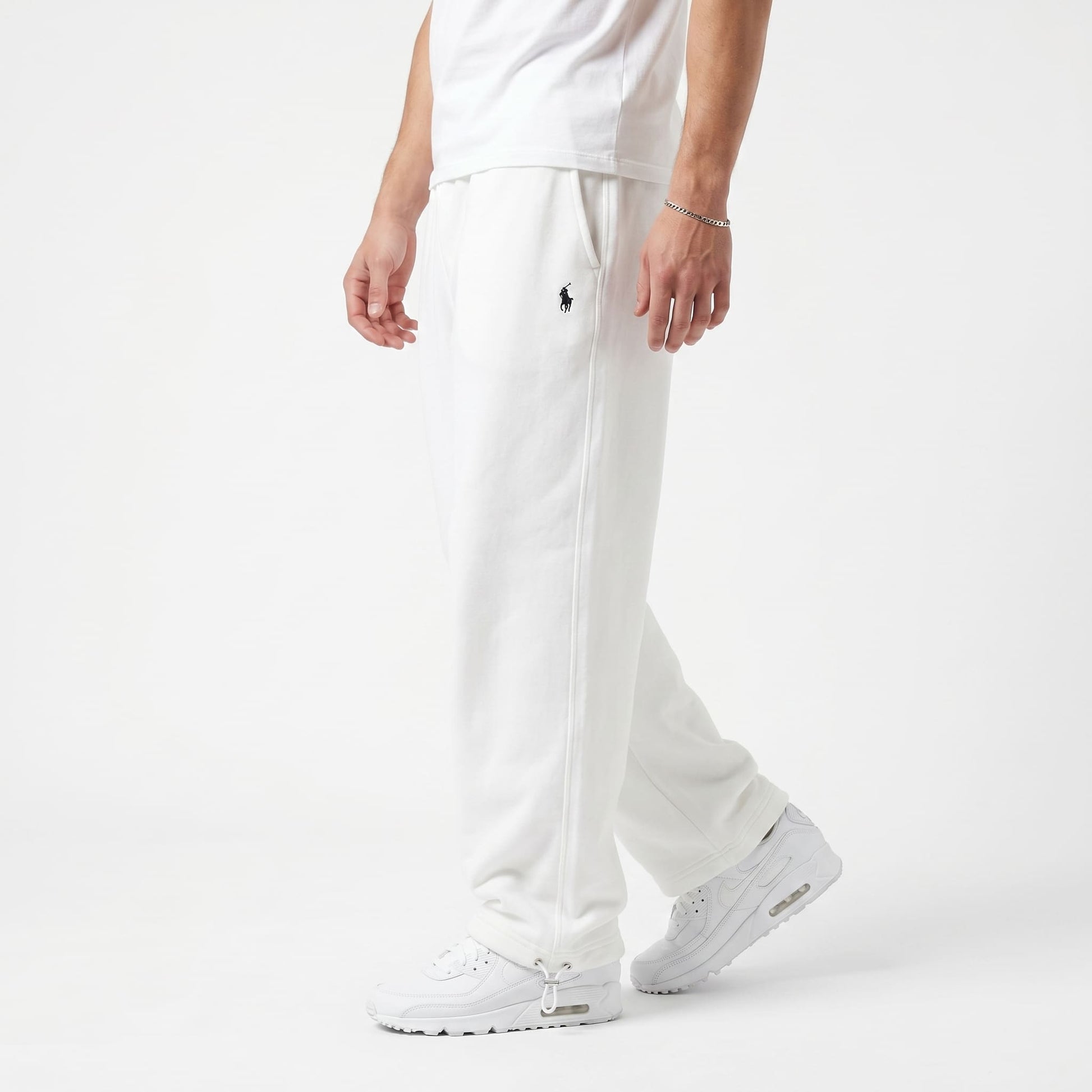 Klassische Fleece-Sweatpants mit offenem Beinabschluss