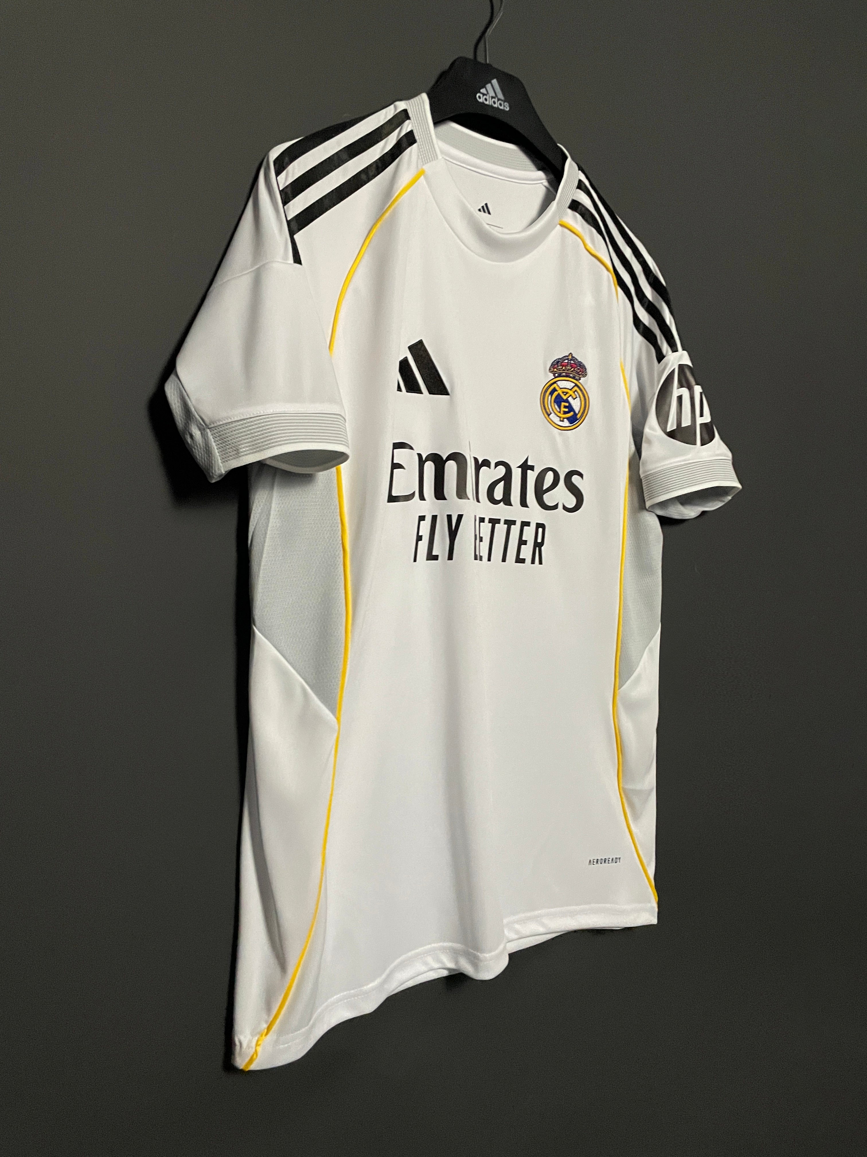 Real Madridin hemmatröja
